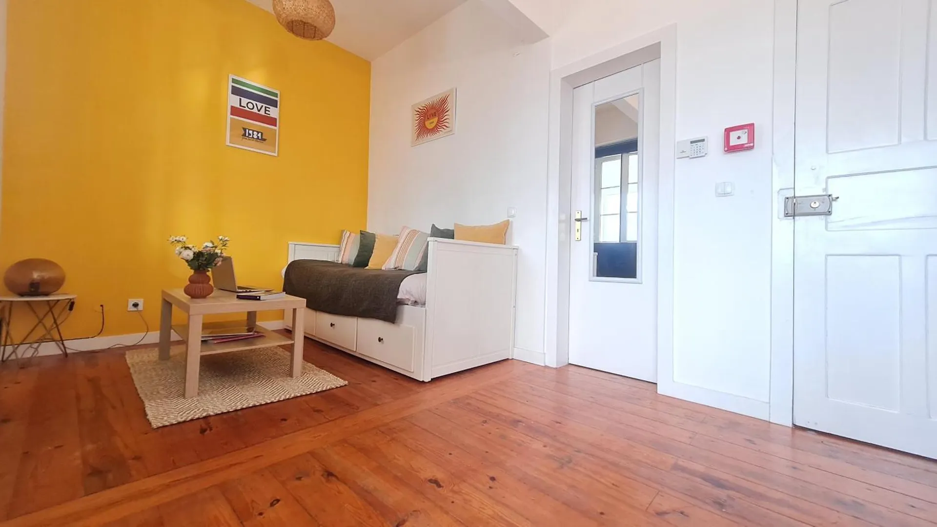 Apartment Happy Stay Lisbon - Suite With A View, Private Terrace & Ac